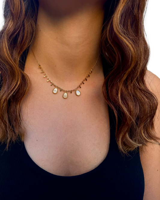 Collier Elara