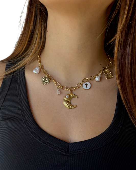 Collier Nova